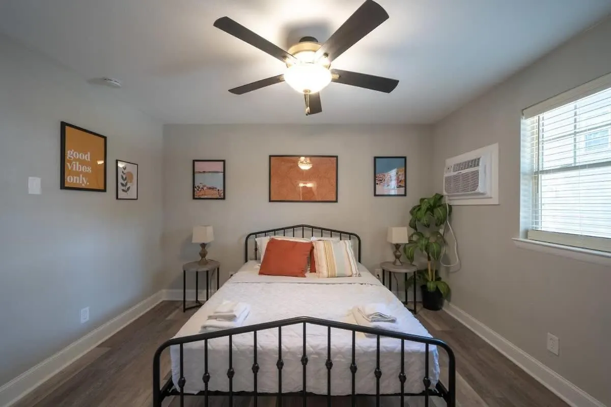 Ov Mosaic - Coconut Suite North Camellia Acres United States