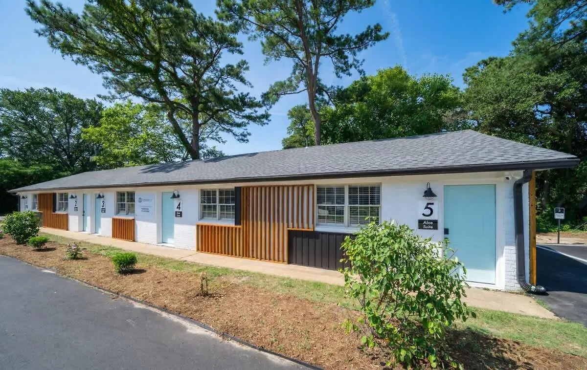 Ov Mosaic - Coconut Suite North Camellia Acres